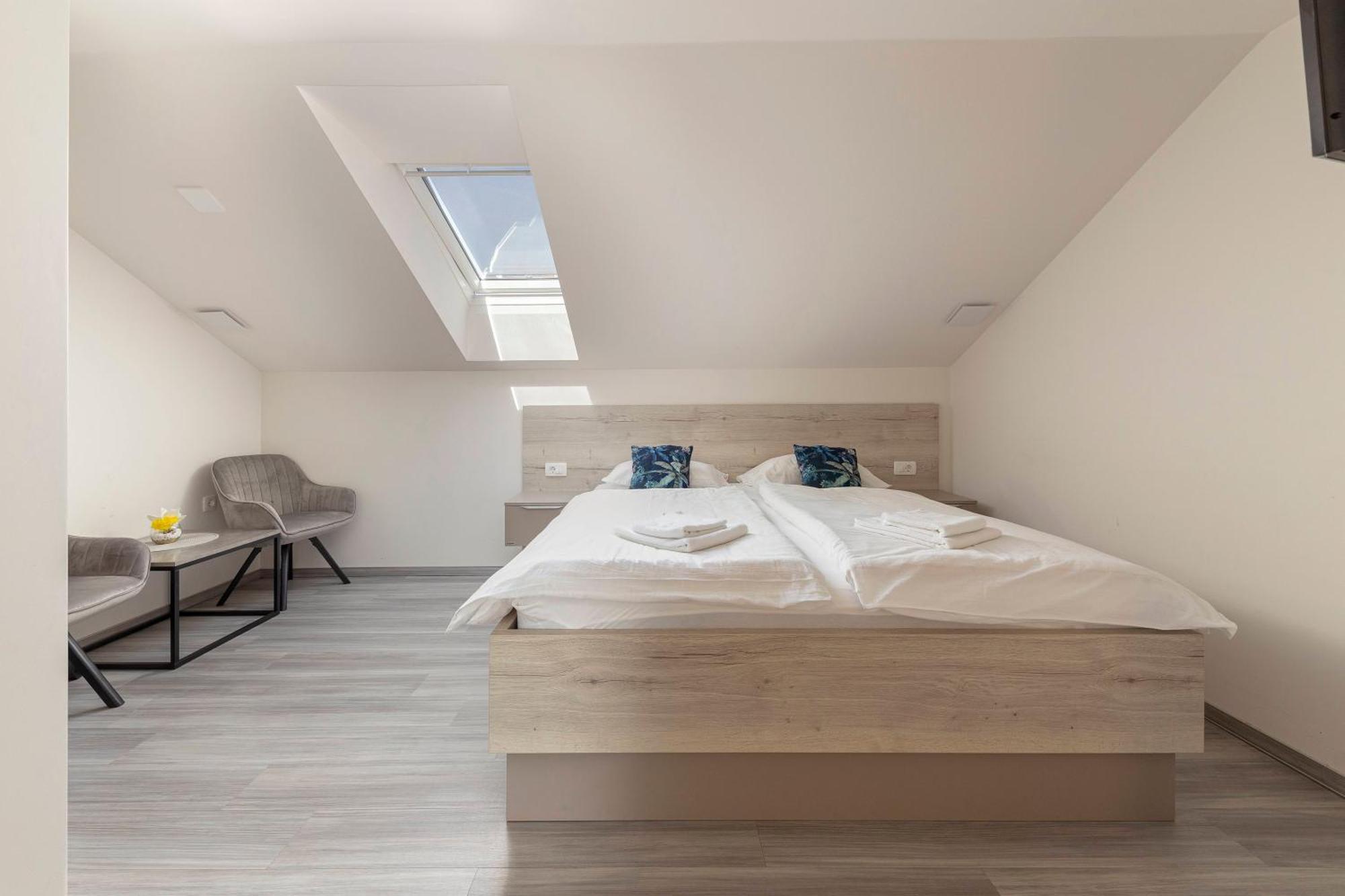 Slovenske Konjice Rooms S Center מראה חיצוני תמונה