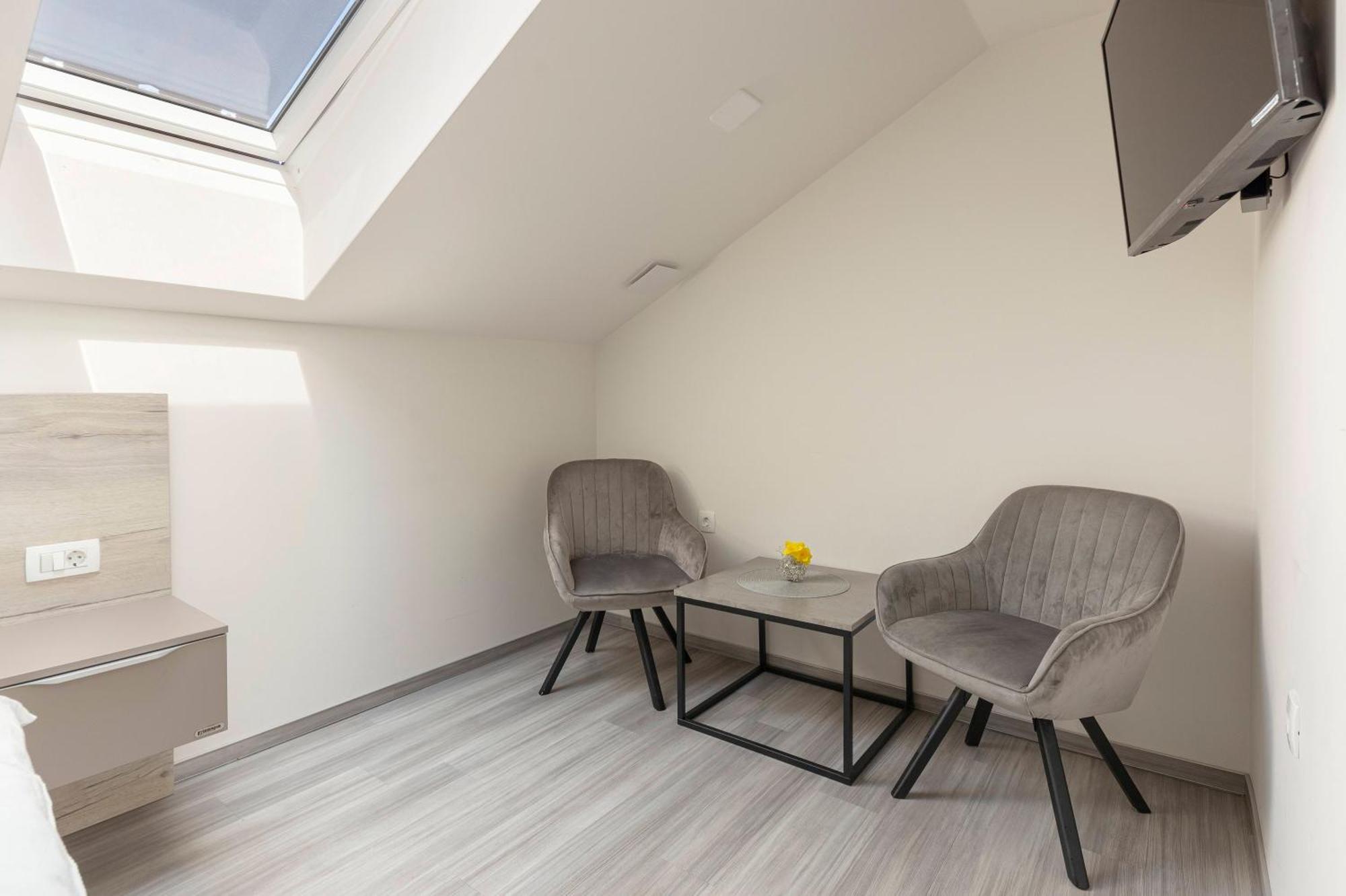 Slovenske Konjice Rooms S Center מראה חיצוני תמונה