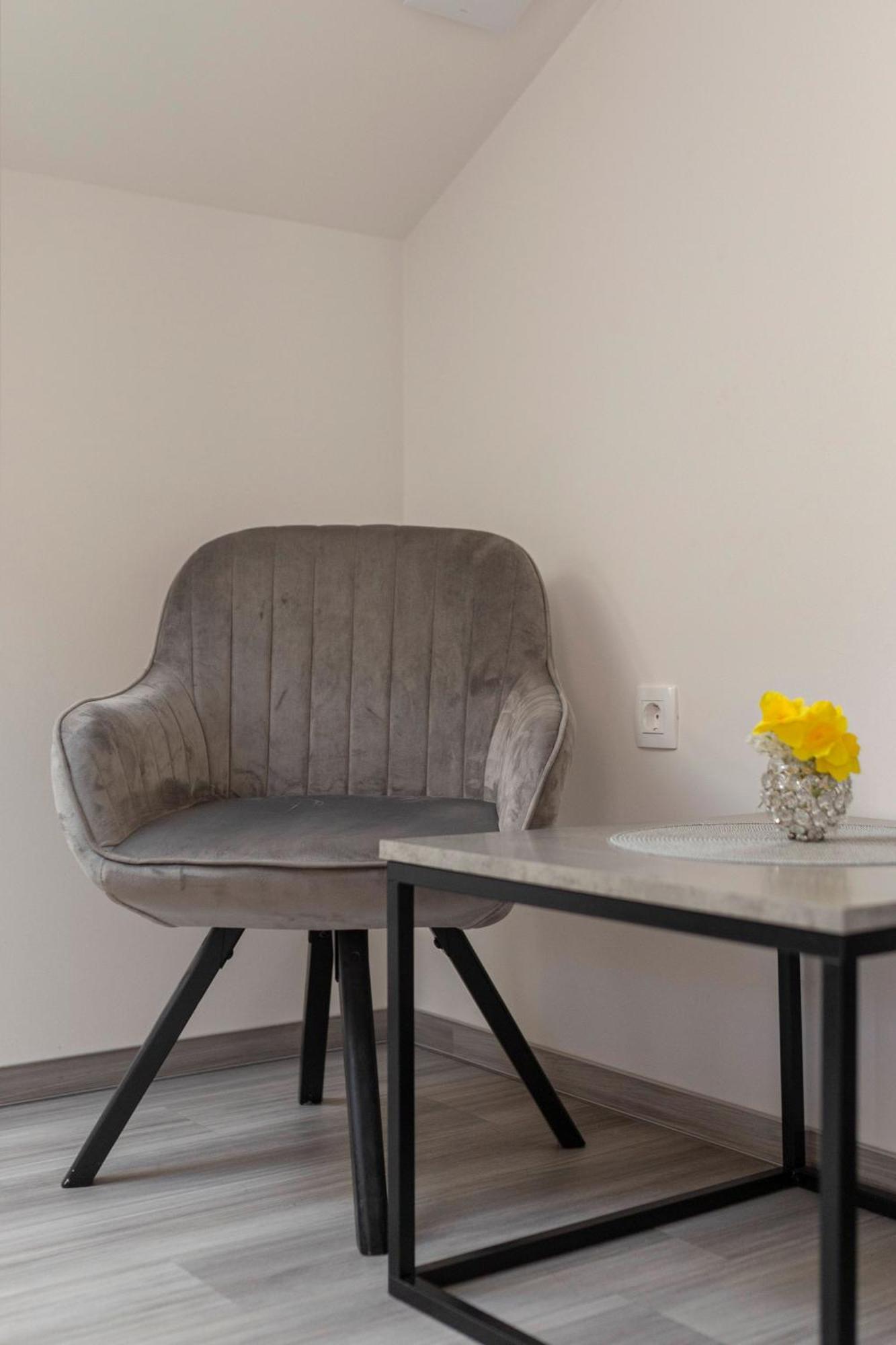 Slovenske Konjice Rooms S Center מראה חיצוני תמונה