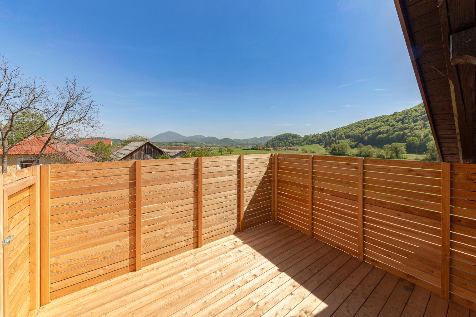 Slovenske Konjice Rooms S Center מראה חיצוני תמונה