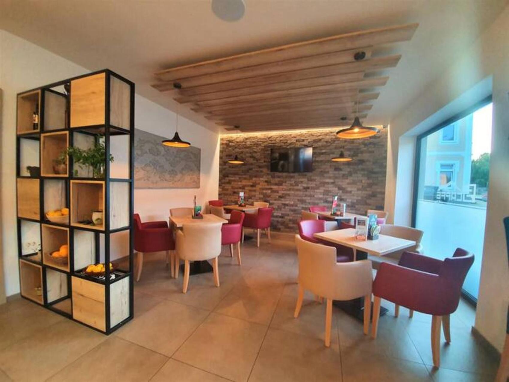 Slovenske Konjice Rooms S Center מראה חיצוני תמונה